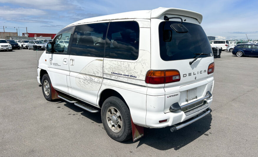 1999 Mitsubishi Delica Chamonix