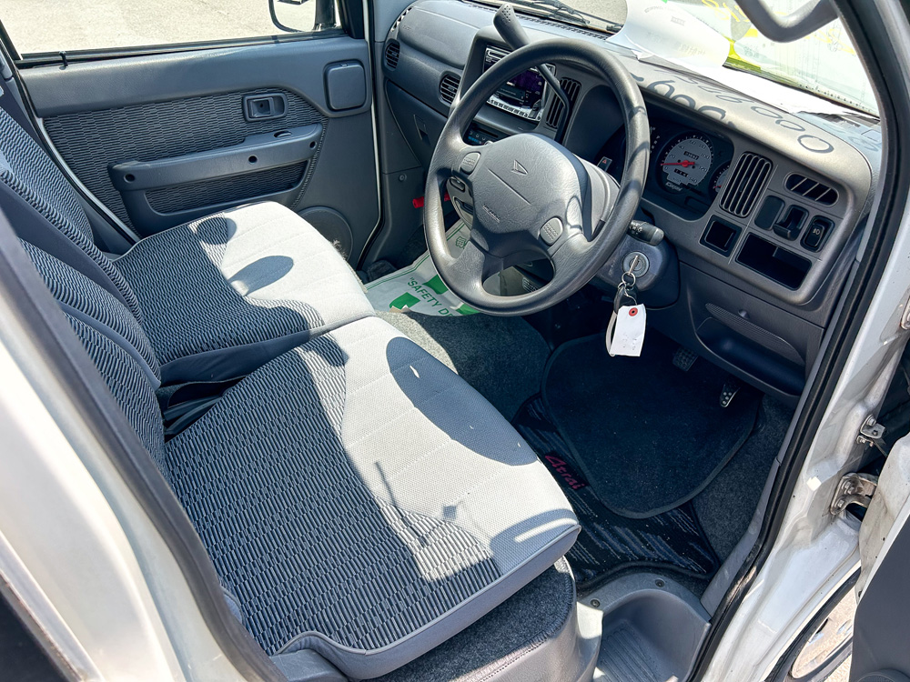 2000 Daihatsu Atrai, White, 36 930 km, Kei Van, Rust Free, Imported from Japan, LIKE NEW