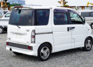 2000 Daihatsu Atrai