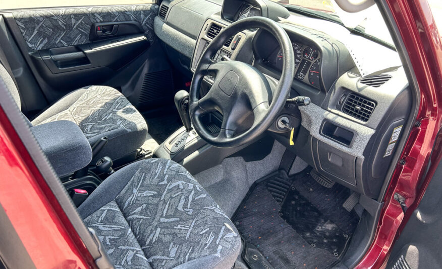 1999 Mitsubishi Pajero IO