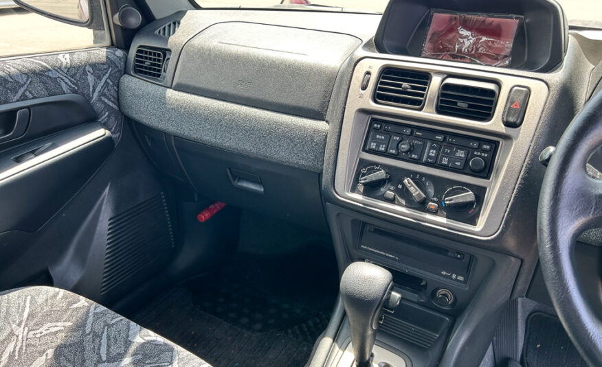 1999 Mitsubishi Pajero IO