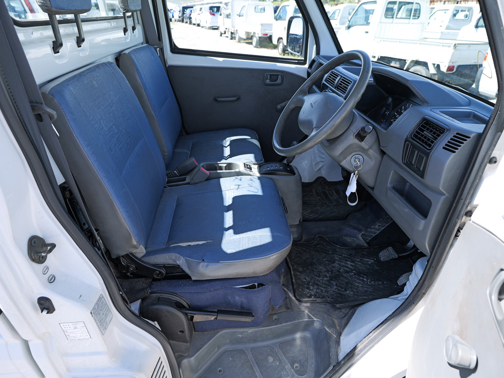 2000 Mitsubishi Minicab