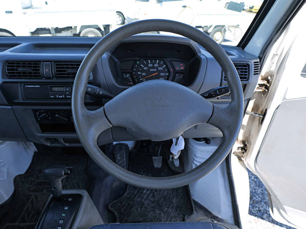 2000 Mitsubishi Minicab