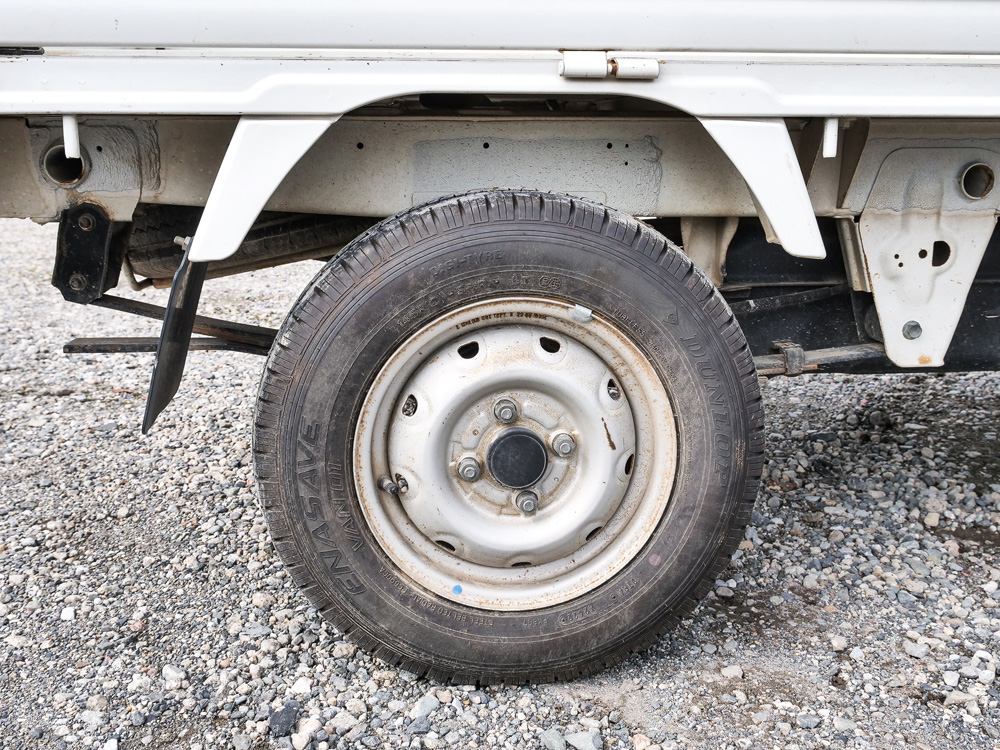 2000 Suzuki Carry