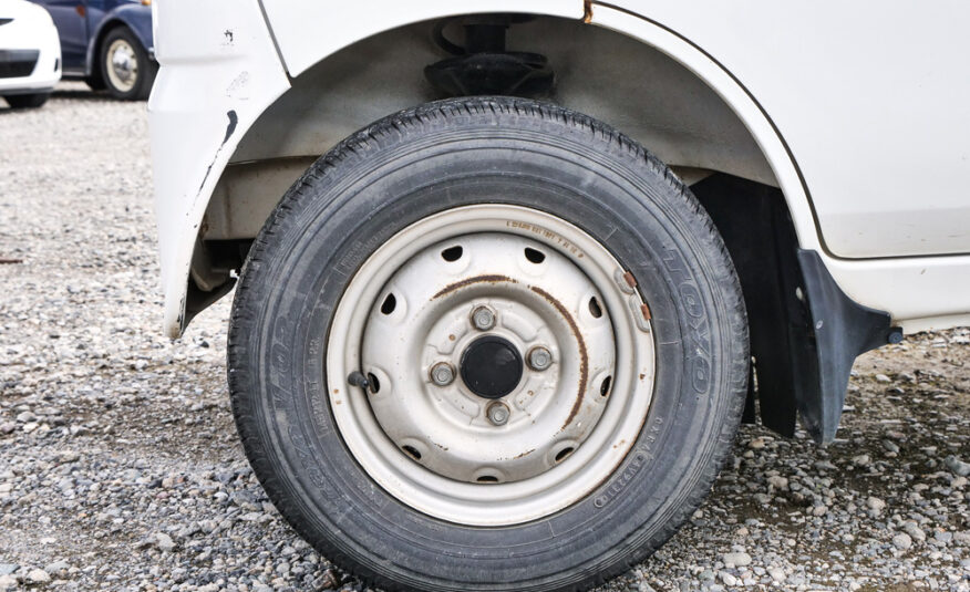 2000 Suzuki Carry