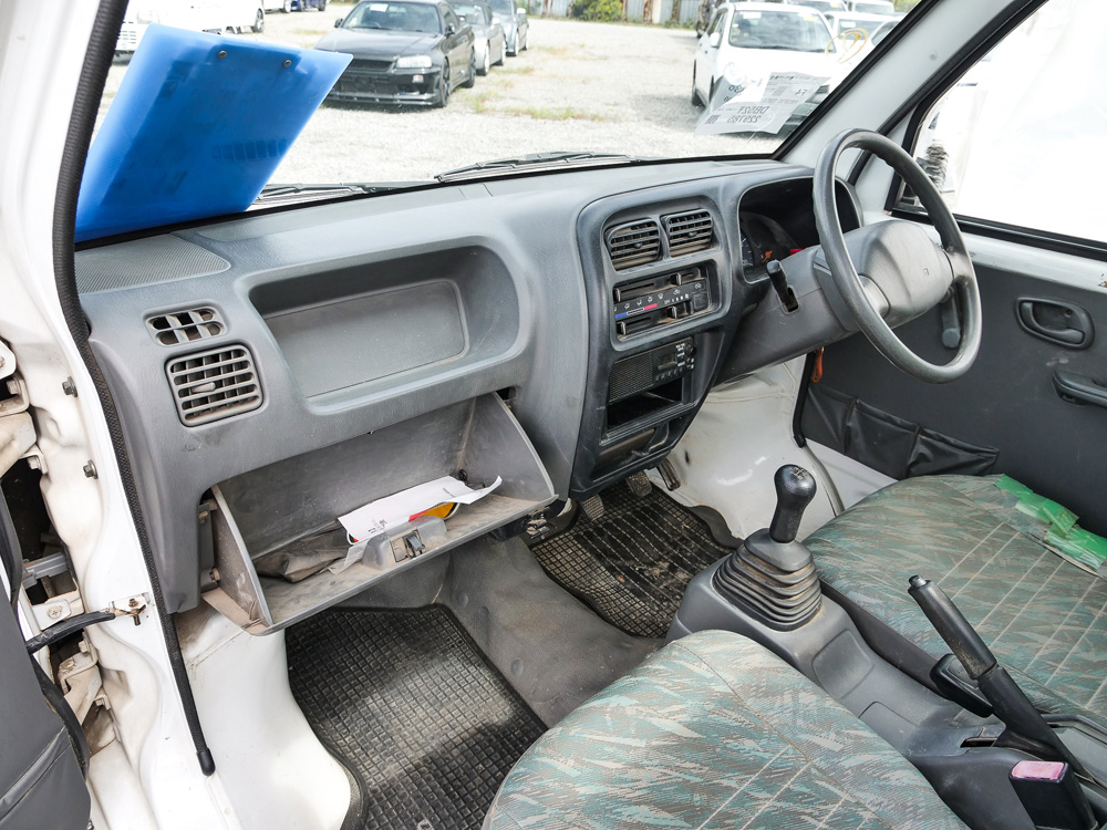 2000 Suzuki Carry