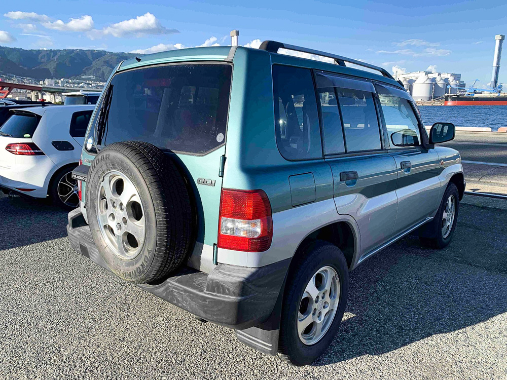 1998 Mitsubishi Pajero IO