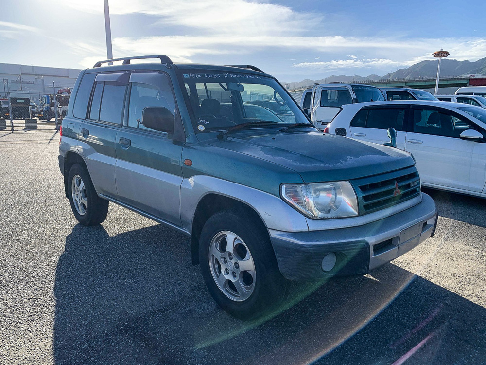 1998 Mitsubishi Pajero IO
