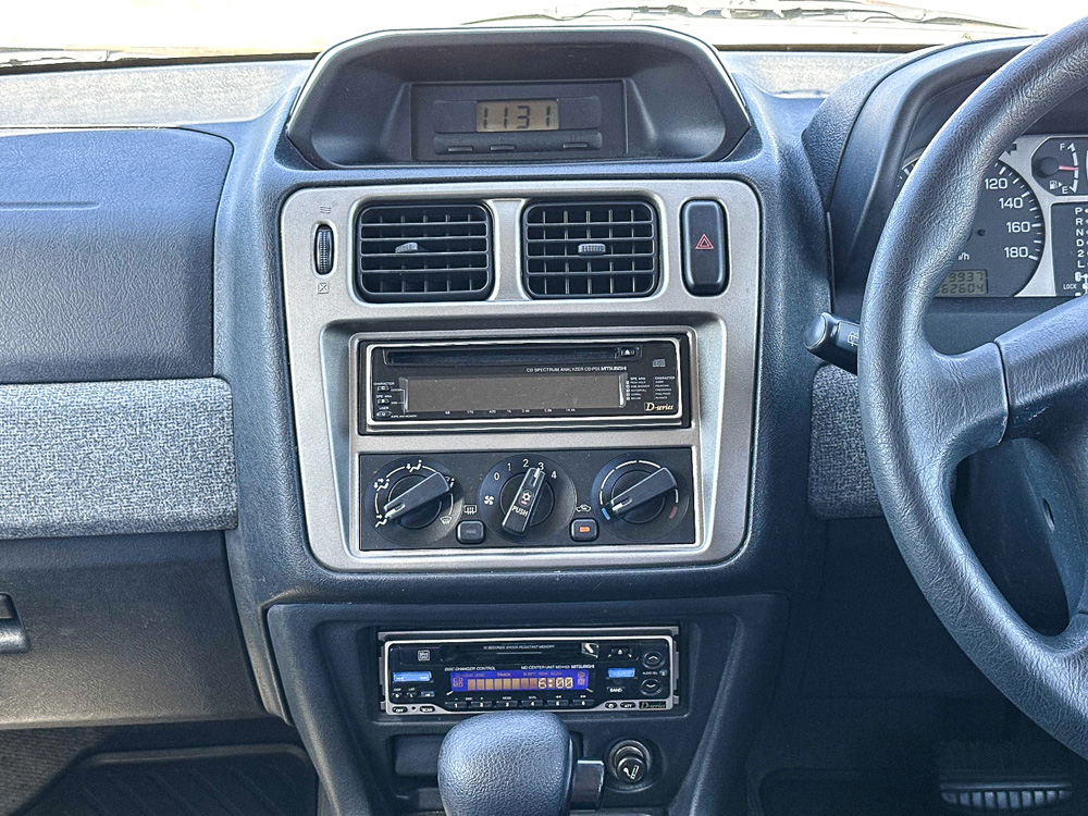 1998 Mitsubishi Pajero IO