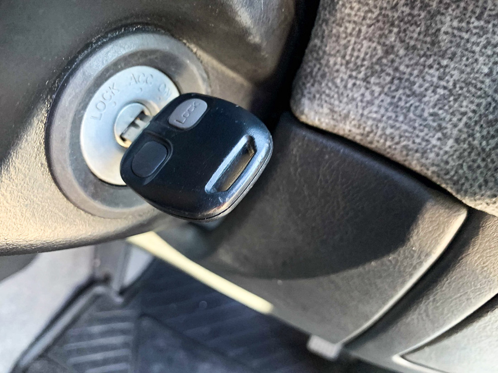 1998 Mitsubishi Pajero IO