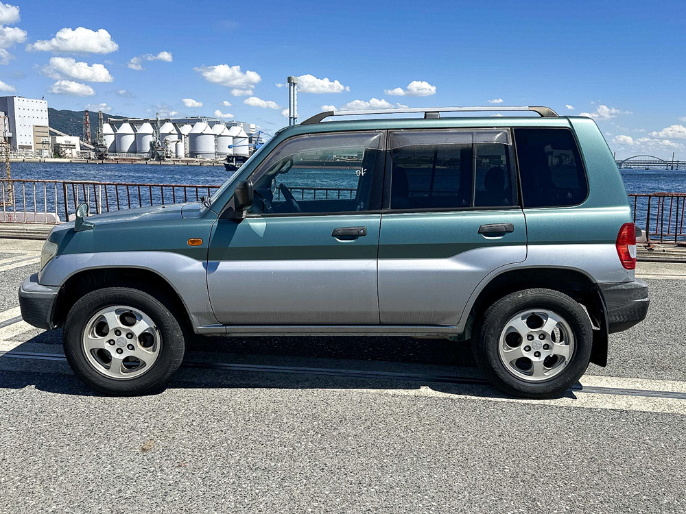 1998 Mitsubishi Pajero IO