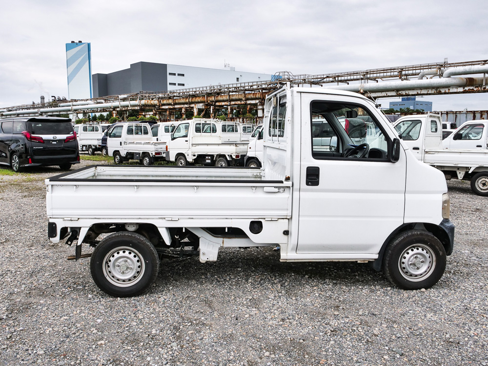 2000 Honda Acty, Maneul 5 speed, 3 cyl 660cc injection, 20 100 km