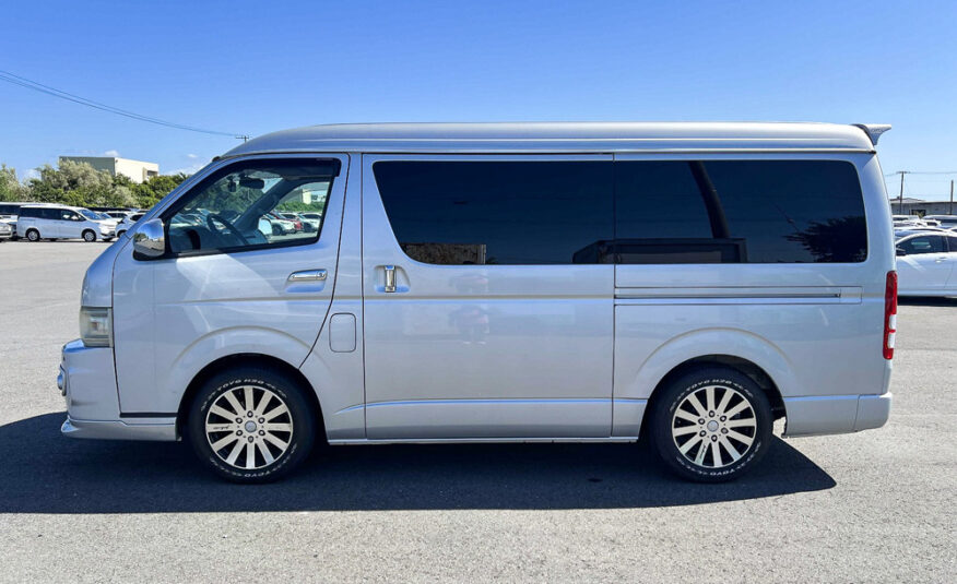2007 Toyota Hiace
