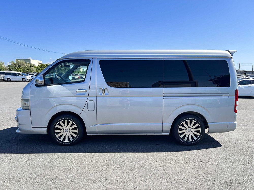 2007 Toyota Hiace