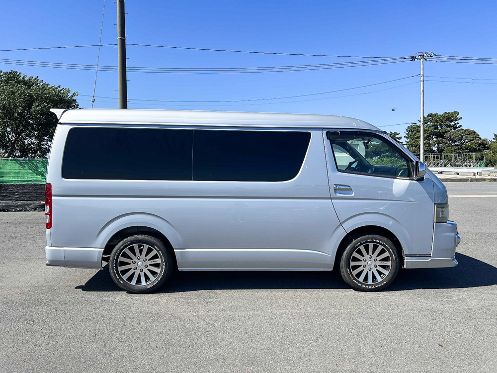 2007 Toyota Hiace