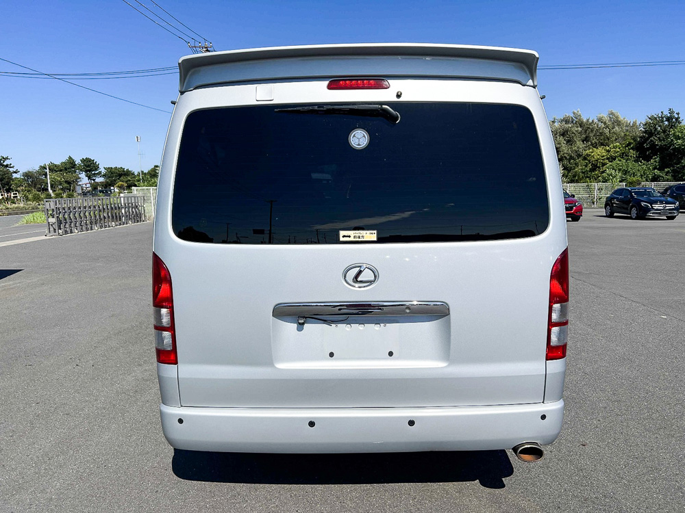 2007 Toyota Hiace