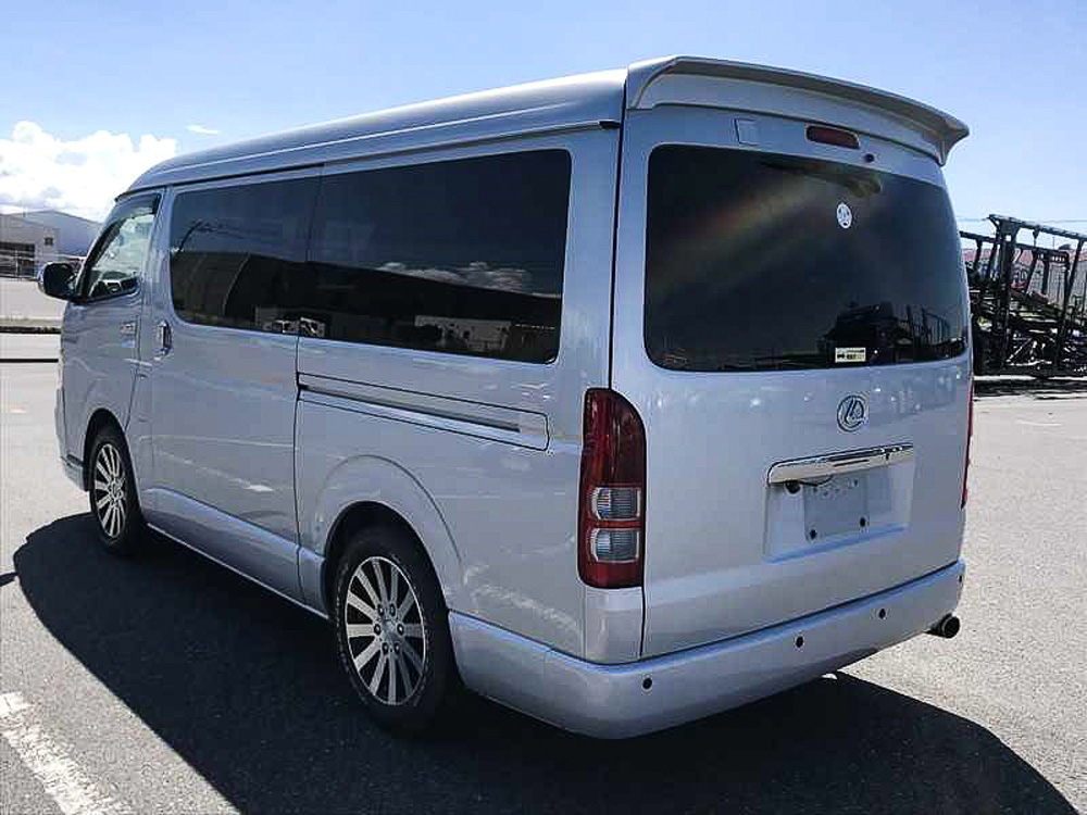 2007 Toyota Hiace