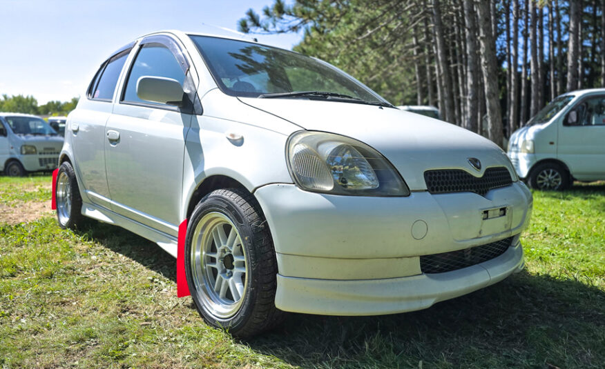1999 Toyota Vitz