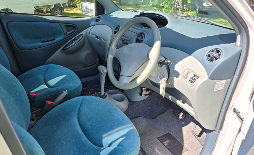1999 Toyota Vitz