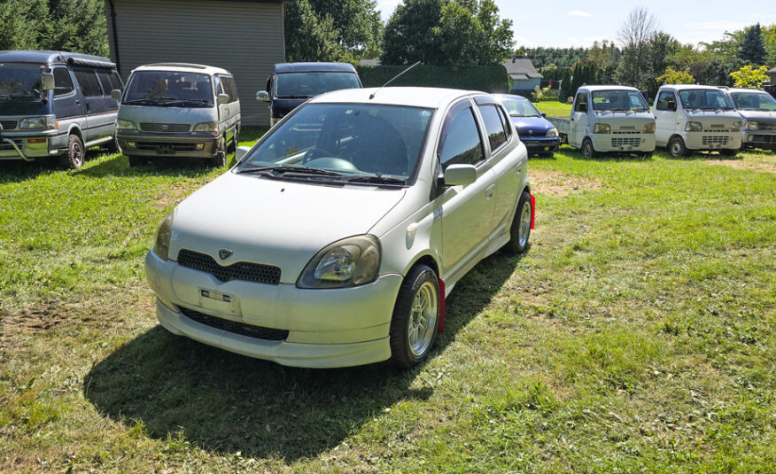 1999 Toyota Vitz