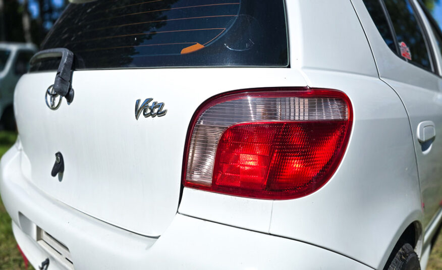 1999 Toyota Vitz