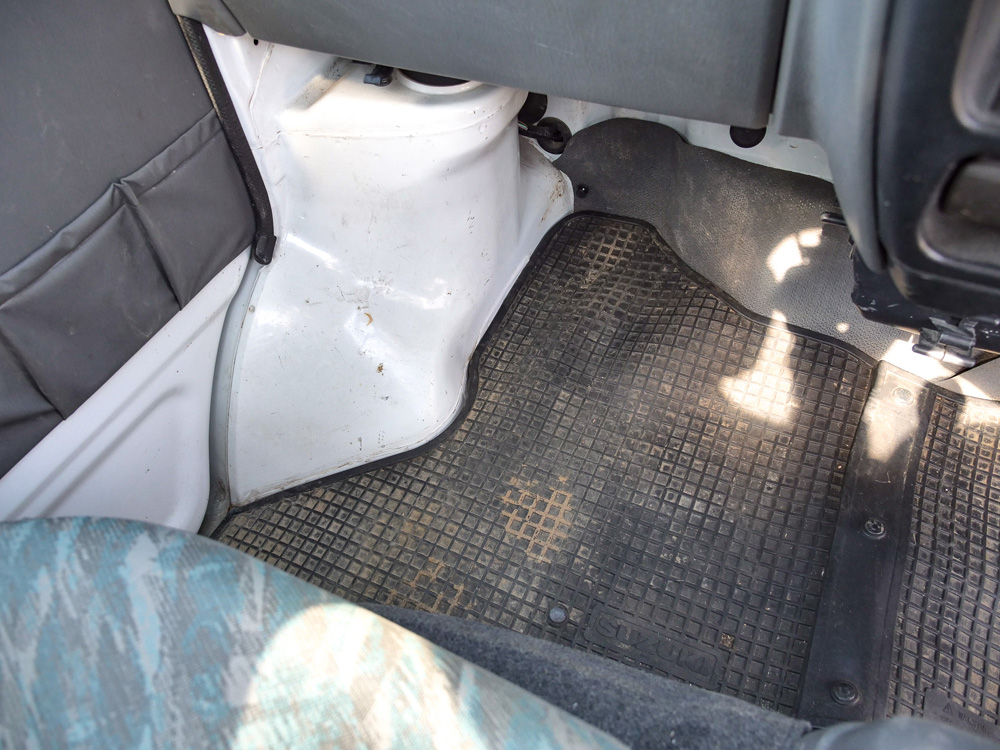 2000 Suzuki Carry
