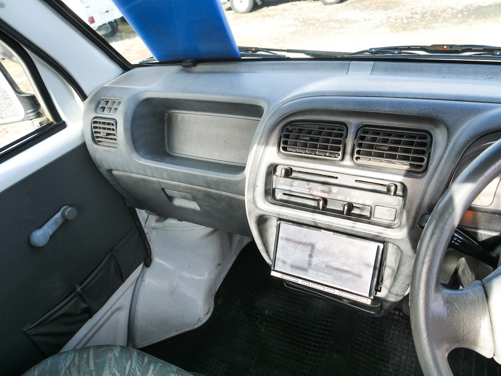 2000 Suzuki Carry