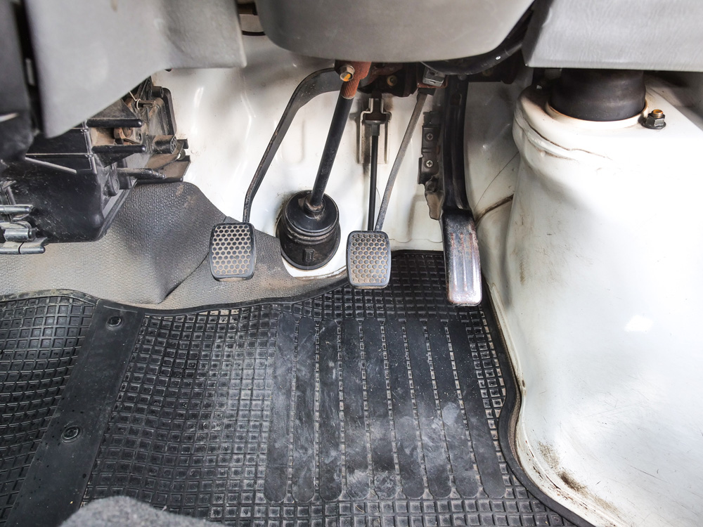 2000 Suzuki Carry
