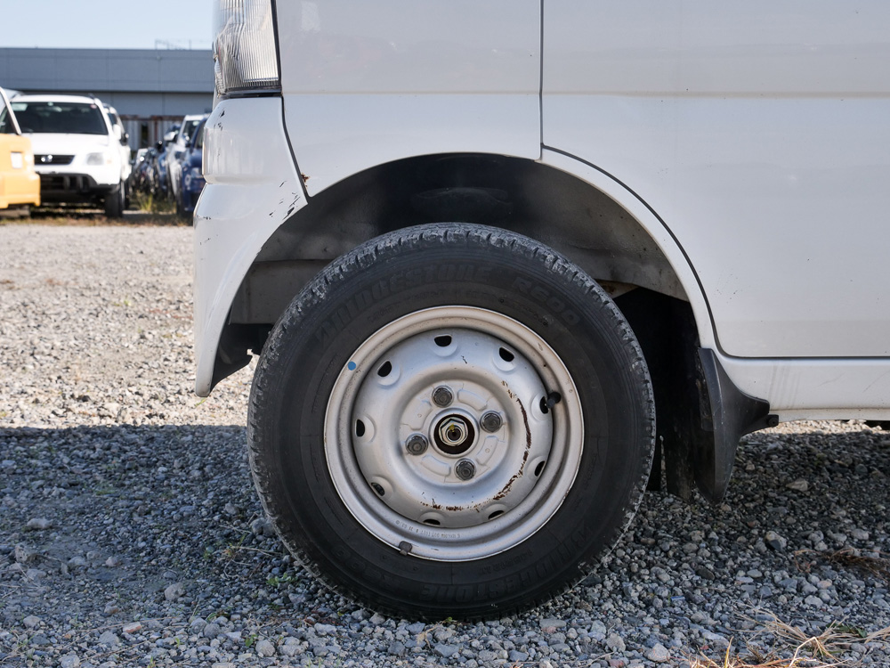 2000 Suzuki Carry