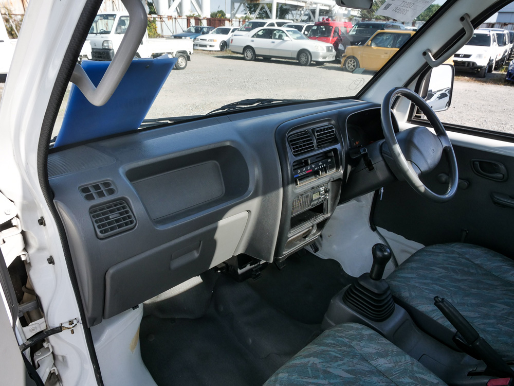 2000 Suzuki Carry