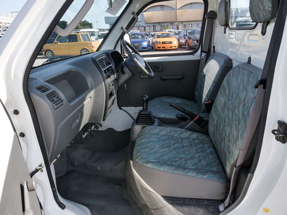 2000 Suzuki Carry