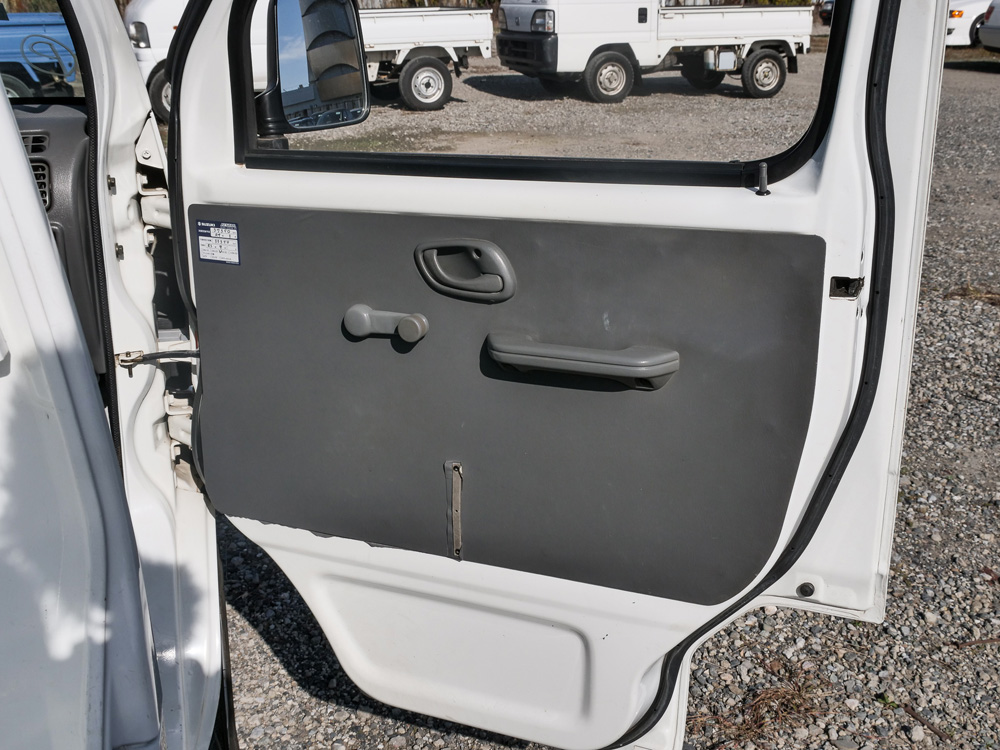 2000 Suzuki Carry
