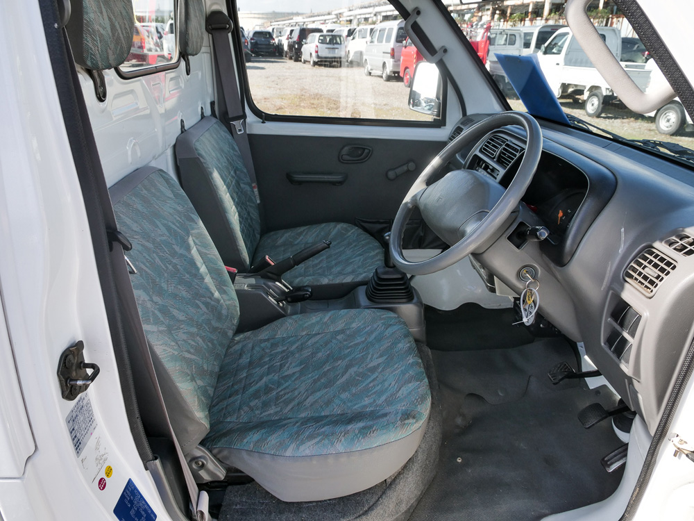 2000 Suzuki Carry