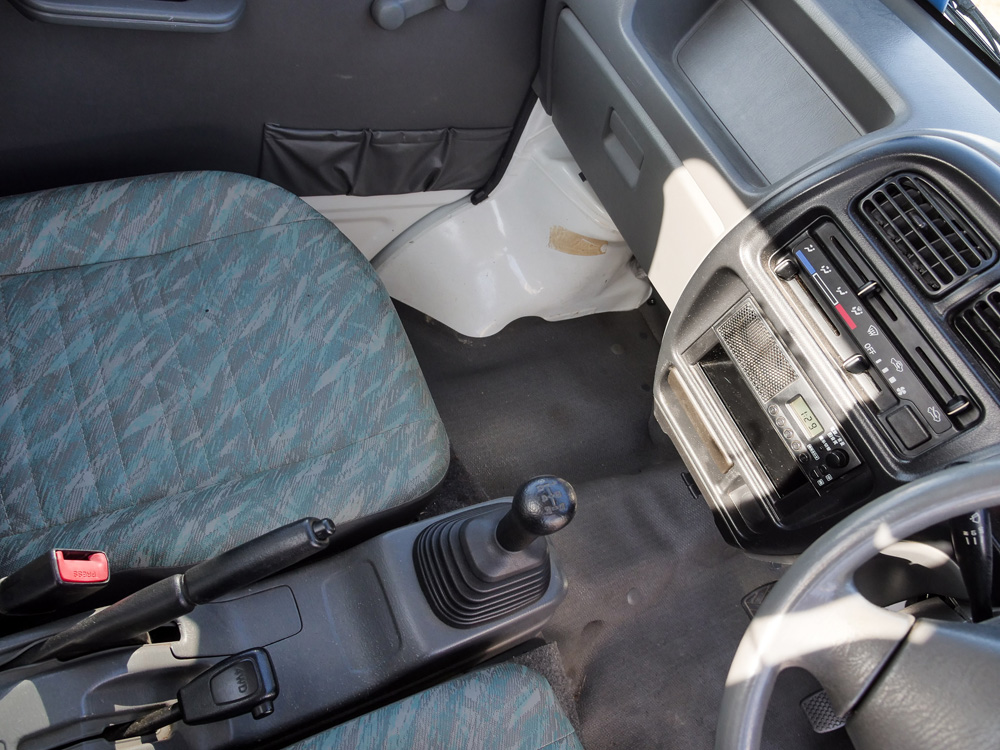 2000 Suzuki Carry