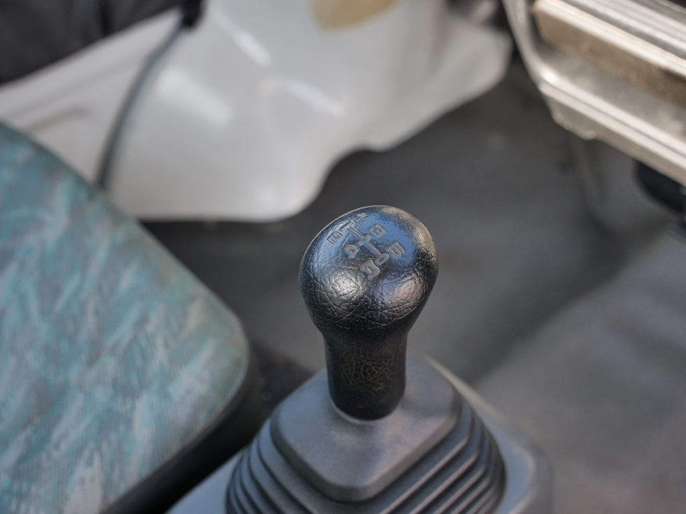 2000 Suzuki Carry