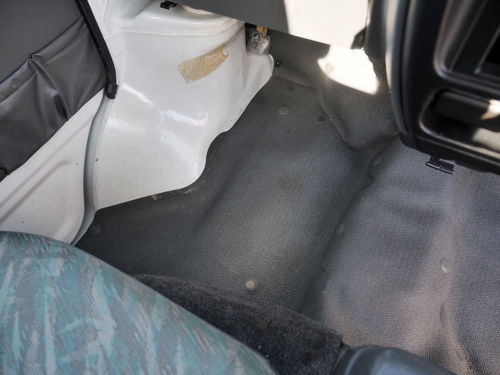 2000 Suzuki Carry