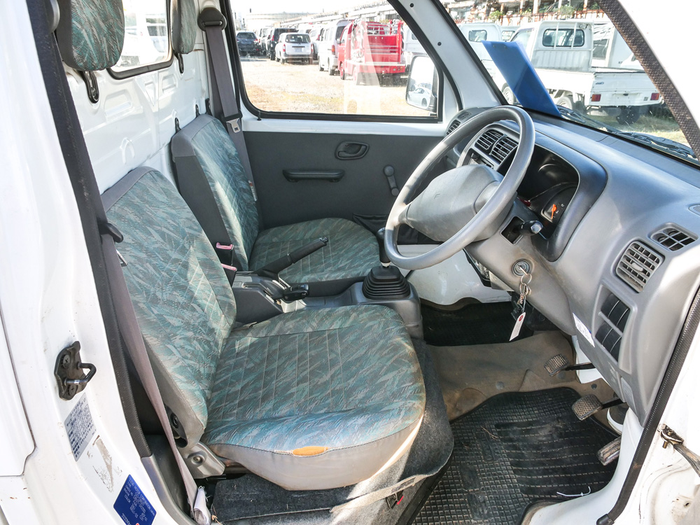 2000 Suzuki Carry