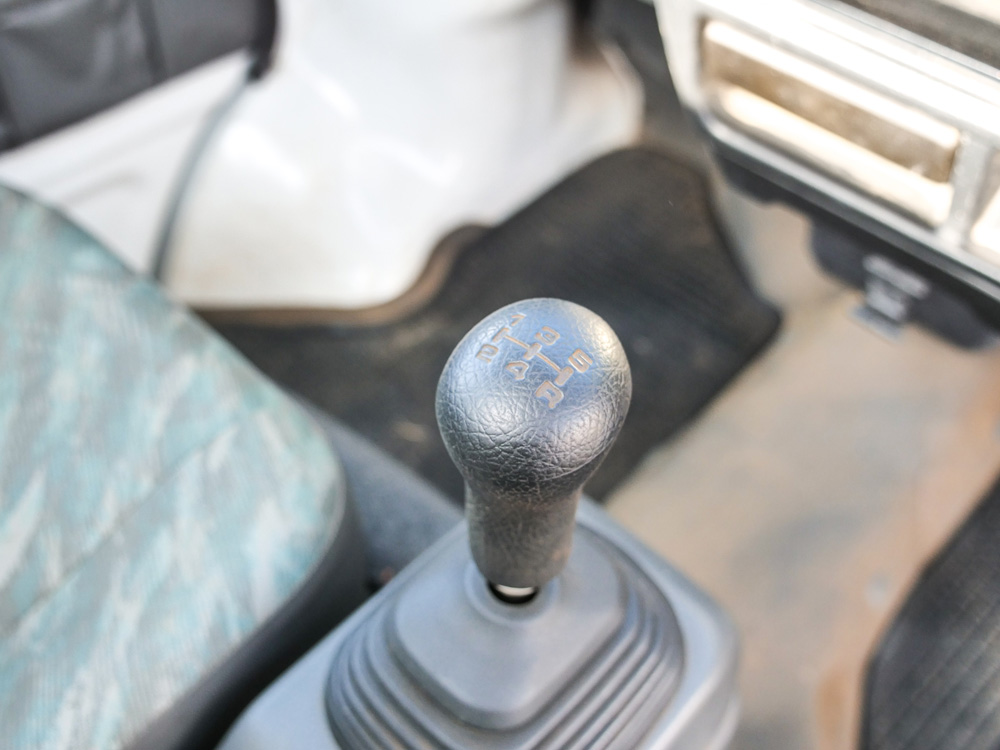 2000 Suzuki Carry