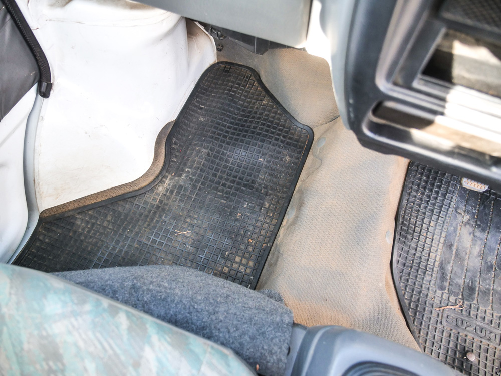 2000 Suzuki Carry