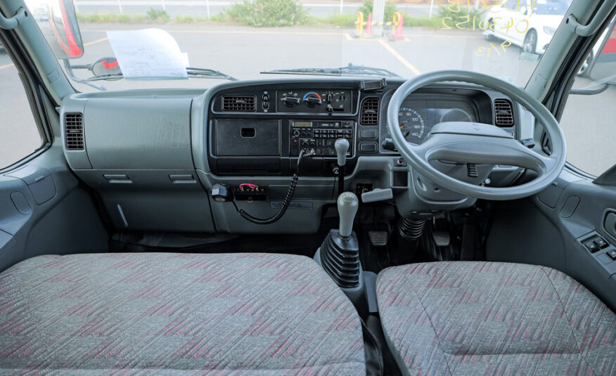 2000 Mitsubishi Canter