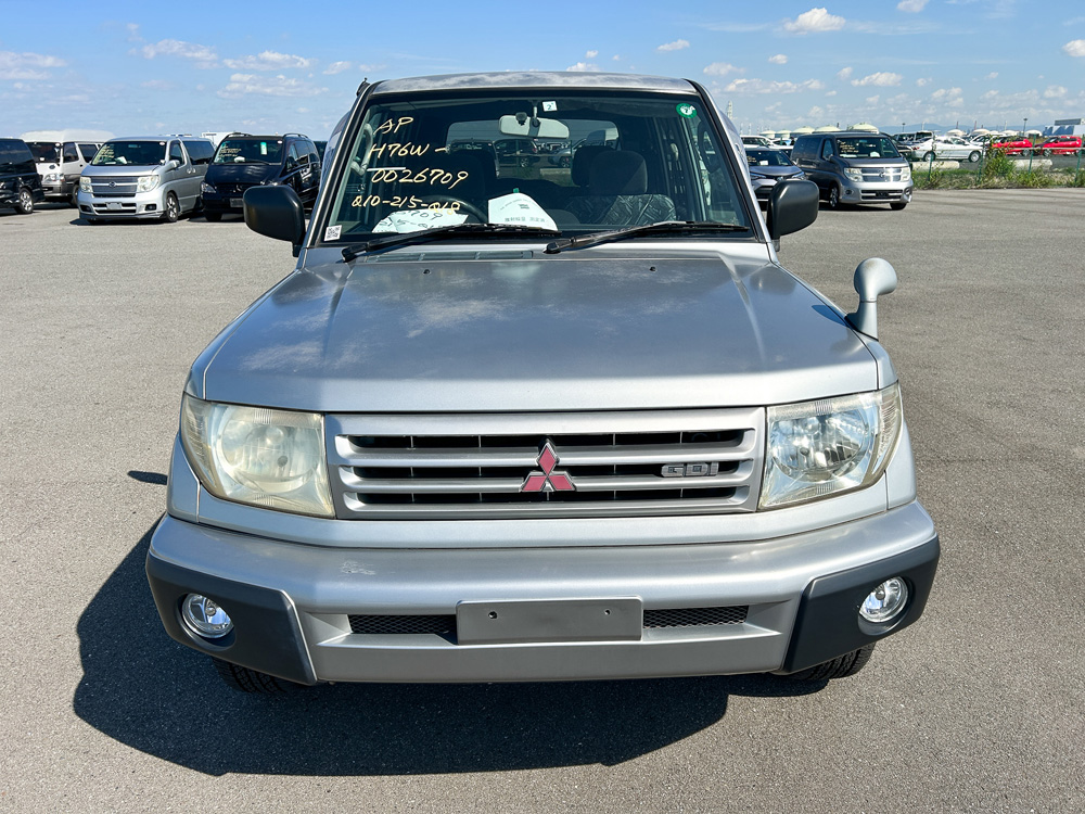 1999 Mitsubishi Pajero IO