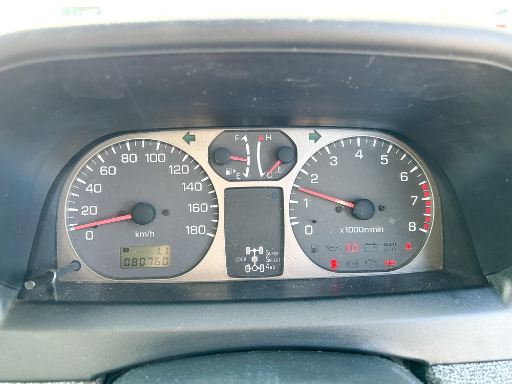 1999 Mitsubishi Pajero IO