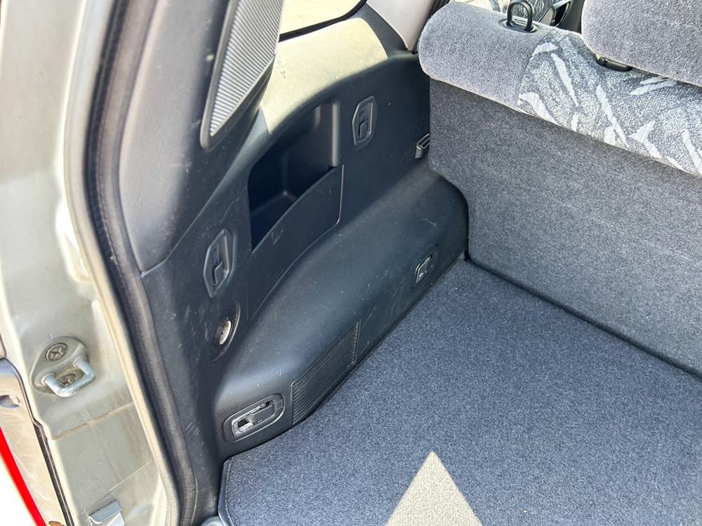 1999 Mitsubishi Pajero IO