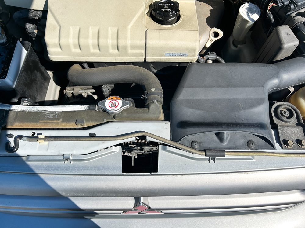 1999 Mitsubishi Pajero IO