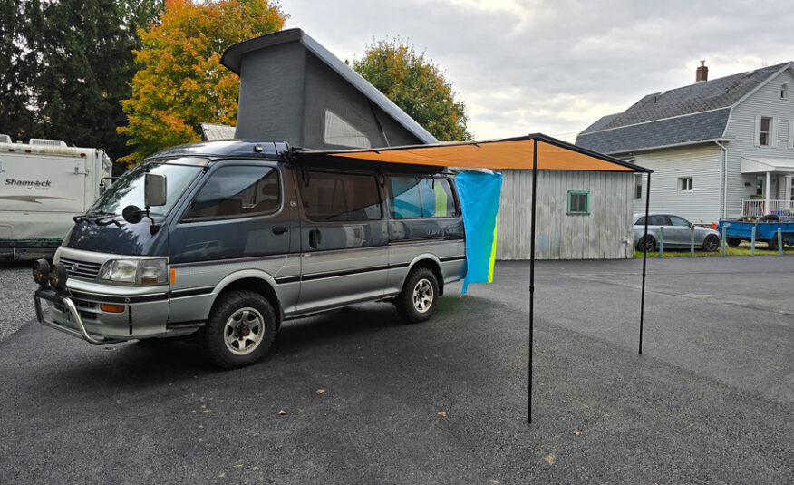 1993 Toyota Hiace Cruising Cabin, Van Life