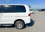 2000 Mitsubishi Delica