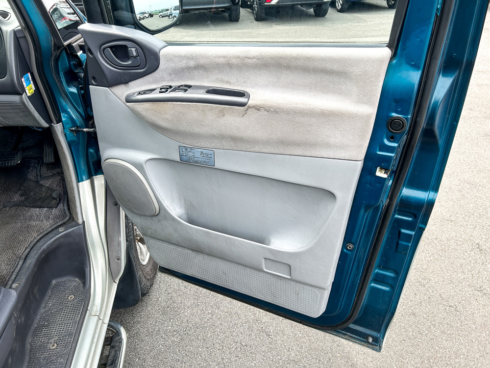 1997 Mitsubishi Delica