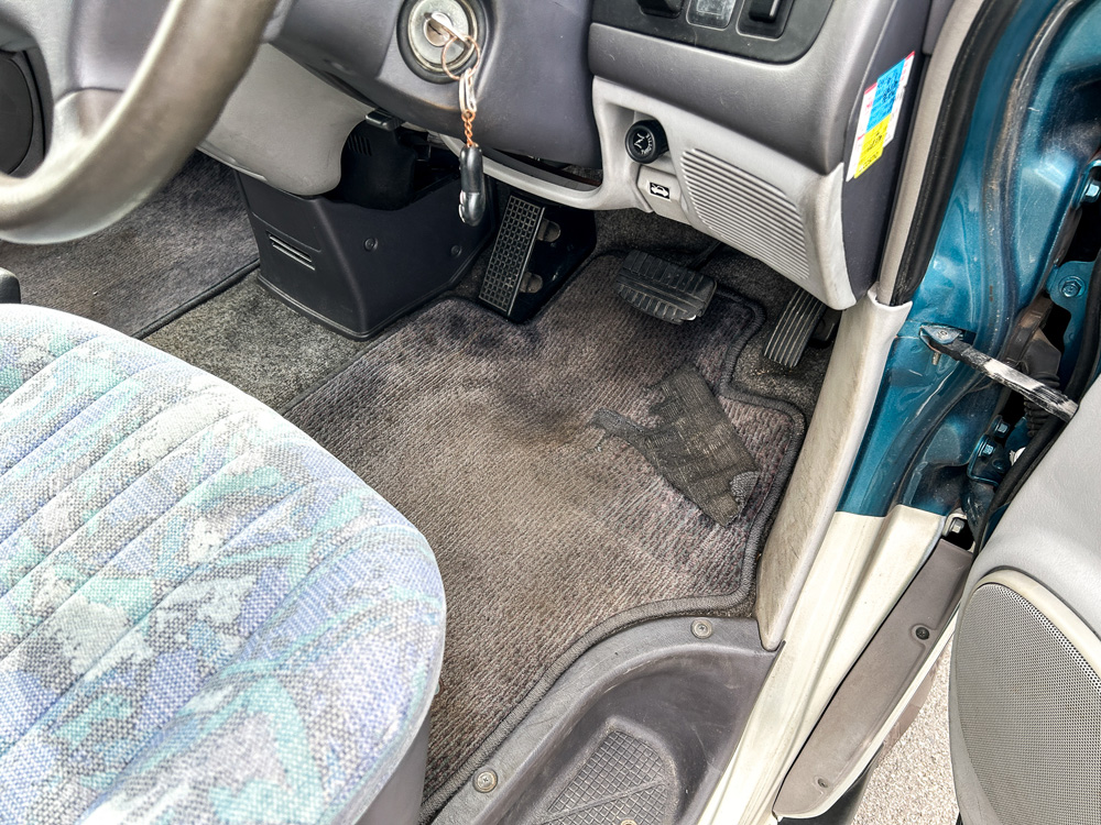 1997 Mitsubishi Delica