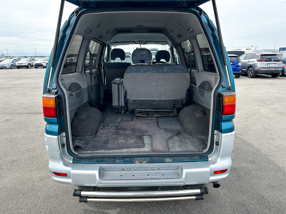 1997 Mitsubishi Delica