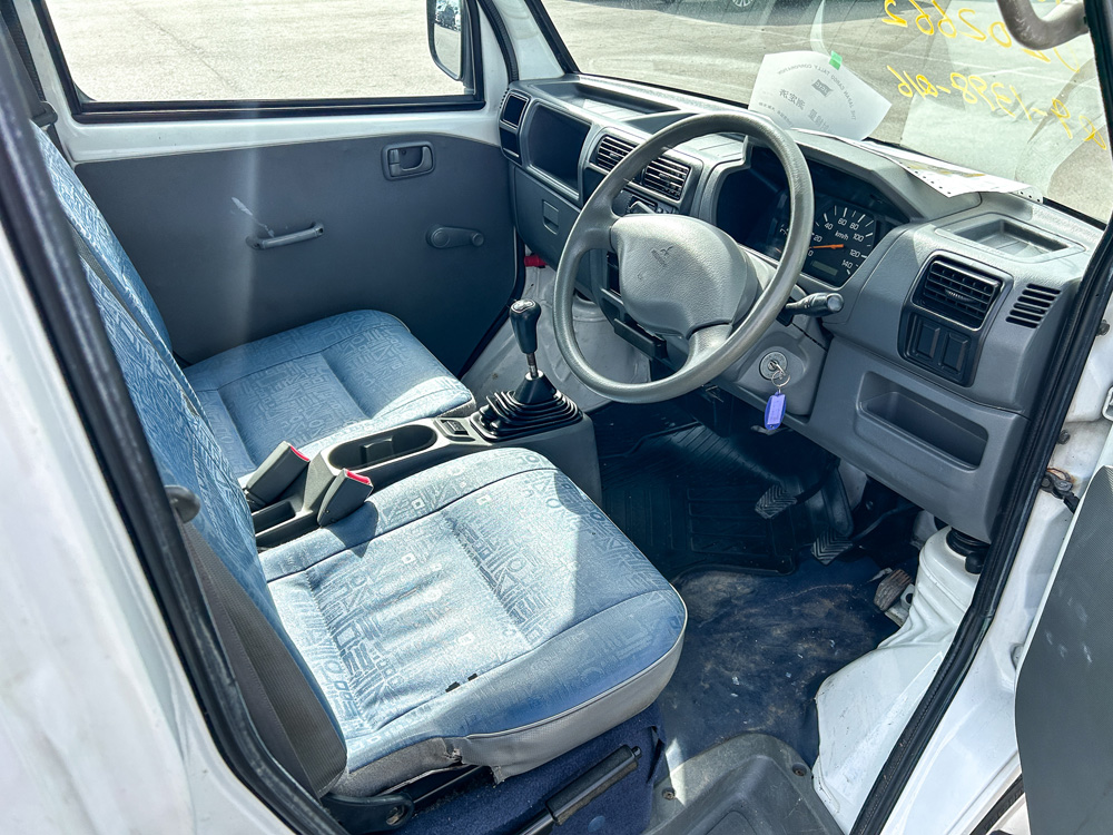2000 Mitsubishi Minicab